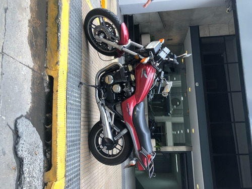 Honda Nighthawk 650 Cardanica