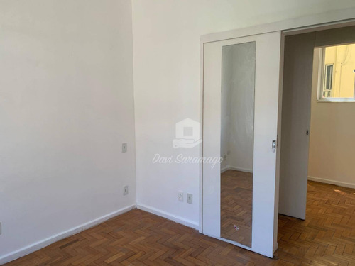 Apartamento Com 3 Dormitórios À Venda, 68 M² Por R$ 750.000,00 - Copacabana - Rio De Janeiro/rj - Ap0801
