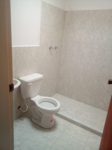 Imagen 4 de 5 de Casa En Venta Urb. Roca Del Norte Barquisimeto