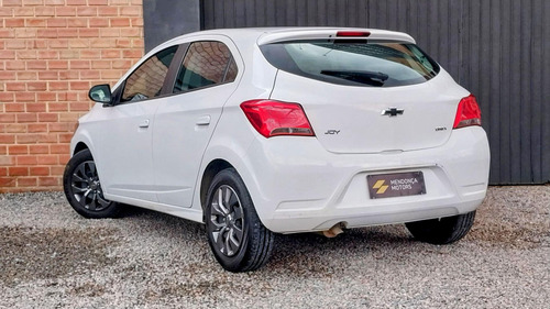 Chevrolet Onix Joy Black