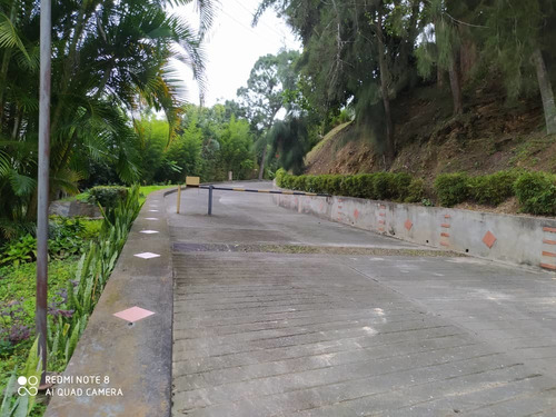 Imagen 10 de 12 de Se Vende Townhouse Loma Magica Carrizal. Of