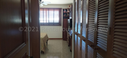 Imagen 10 de 12 de Marol Rentahouse Vende Casa En Altos De Guataparo Valencia 22-12873