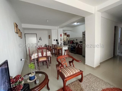 Imagen 7 de 15 de Apartamento En Venta En Turmero Urbanizacion Las Carolinas 23-3134 Wjo