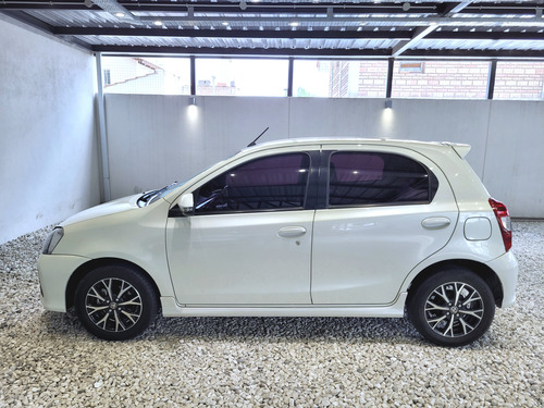 Toyota Etios 1.5 Platinum At