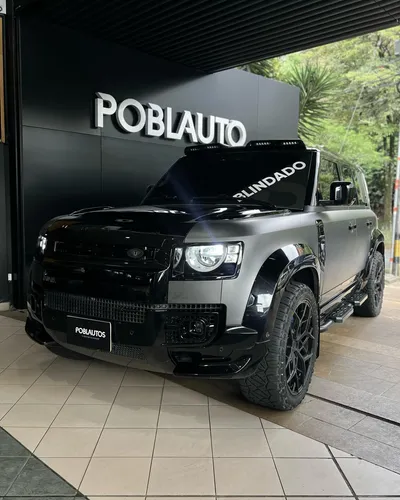 Land Rover Defender X-dinamic P400 2023 B2+