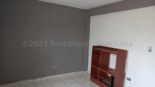 Town House En Venta Trigal Norte Valencia Carabobo Excelente Ubicación Parque Infantil Vigilancia Gmp