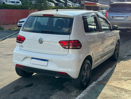 Volkswagen Fox 1.6 Connect Total Flex 5p