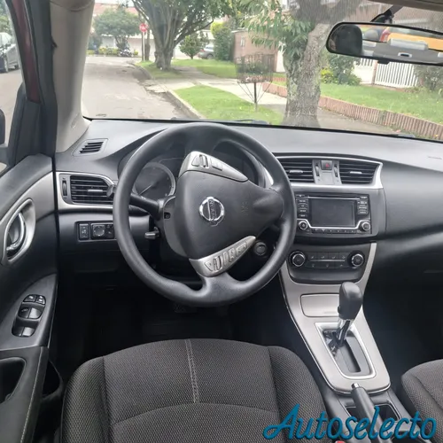Nissan Sentra 1.8 B17 Advance