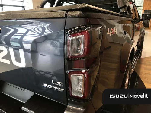 Isuzu Pickup Adventure