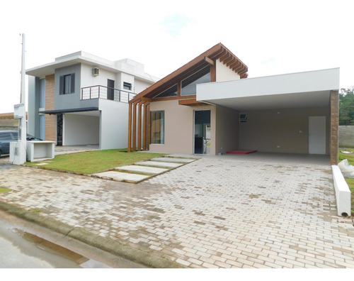 Casa Nova À Venda Em Condomínio Fechado De Peruíbe - Litoral