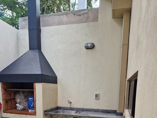 Alquilo Casa Amoblada En El Barrio Mbo´i Ka´e De Encarnación: 2 Habitaciones Y 1 Baño
