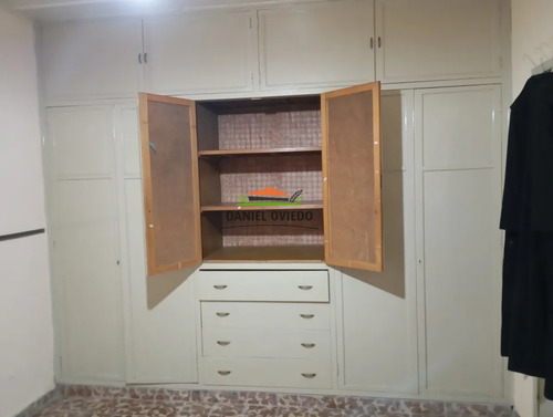 En Venta En Pleno Centro De La Ciudad, Hermosa Casa A Solo 3 Cuadras De Plaza Independencia.