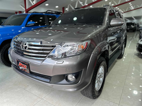 Toyota Fortuner Sr