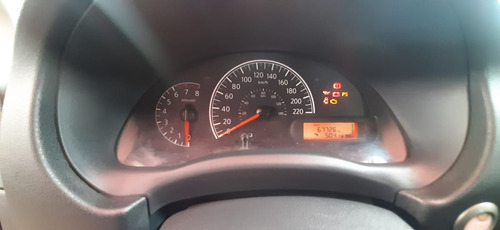 Imagen 13 de 15 de Nissan Versa 2018 1.6 Sense Mt