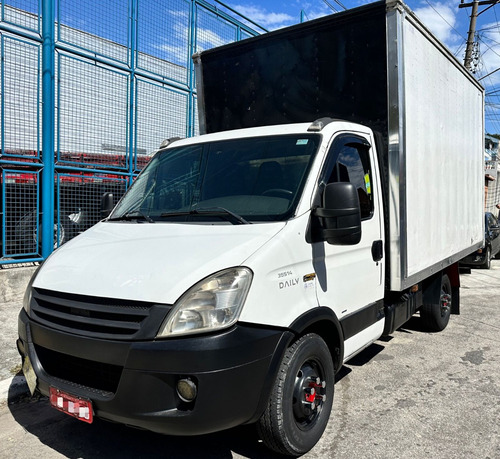 Iveco Daily 35s14 Baú 