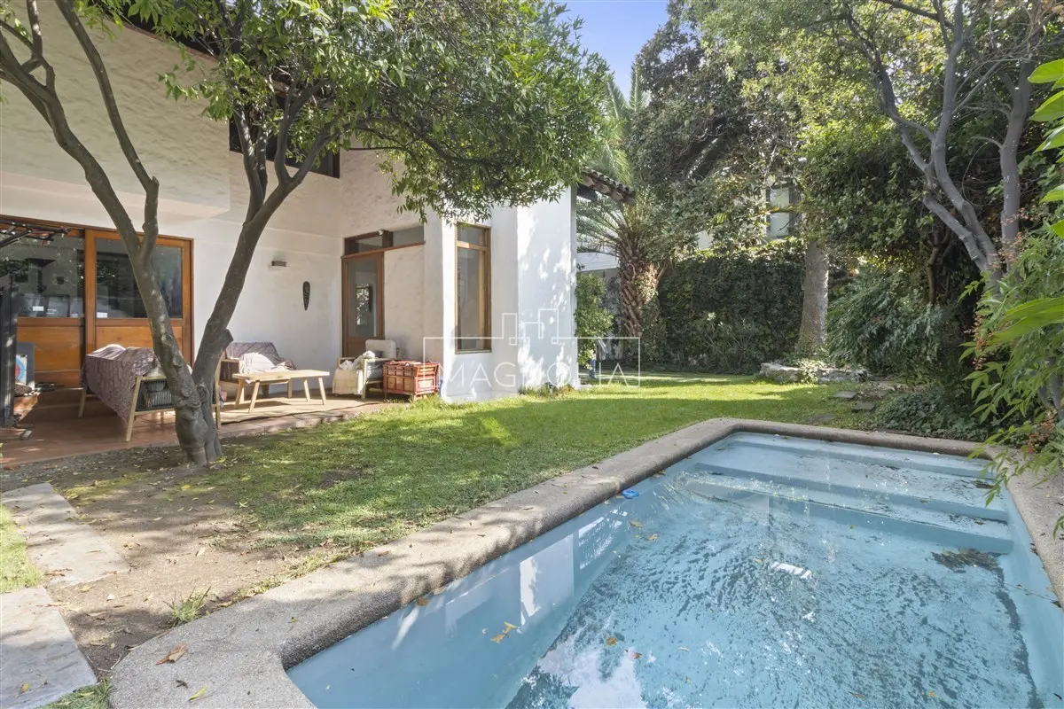 Imagen 2 de 28 de Casa En Venta De 4 Dorm. En Providencia