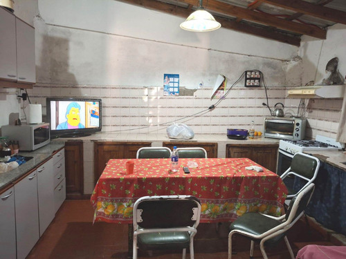 Venta Casa En Jose C Paz. 3 Dormitorios