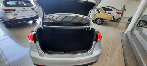 Kia Cerato Sx At 2.0 4 Puerta