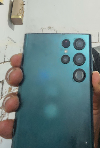Samsung S22 Ultra Verde 256/12 (Usado)