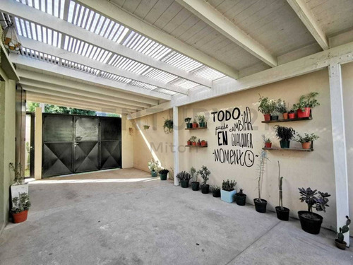 Imagen 16 de 19 de Casa De 2 Dormitorios En Venta En Gonnet, La Plata