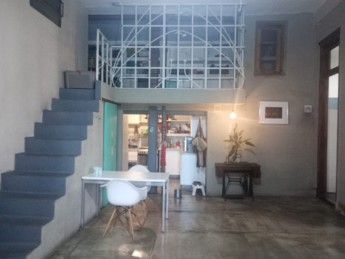 Semipiso Antiguo 6 Amb Con Balcón Y Entre Piso