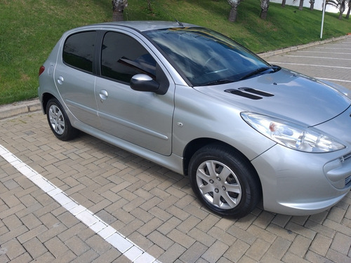 Peugeot 207 2013 1.4 Xr Flex 5p