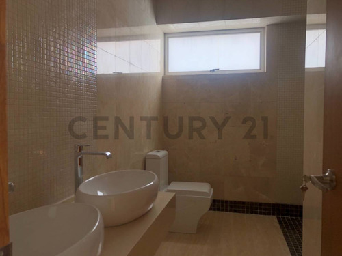 Ml Venta Apartamentos En Edifico A Estrenar, Con Ascensor Privado.