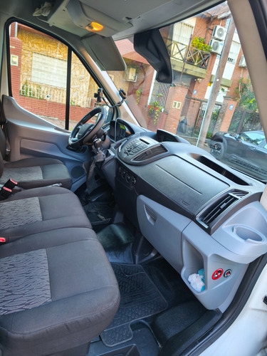 Ford Transit 2.2 Furgon Mediano 350m