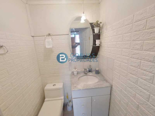 Casa Remodelada Con Ampliación 2d 2b (84527)