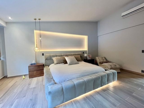 Casa Remodelada En Bosque De Granados