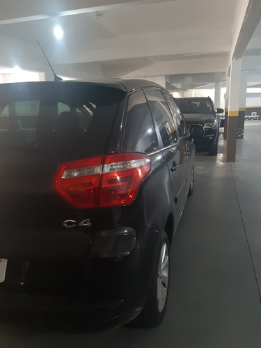Imagem 3 de 12 de Citroën C4 Picasso 2010 2.0 5p