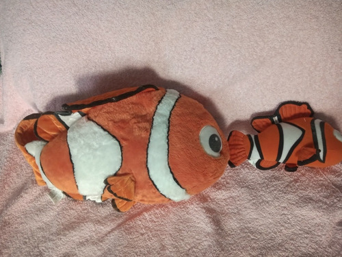 Nemo Salvando A Nemo Disney Store Peluches De 45 Y 20 Cm (Usado)