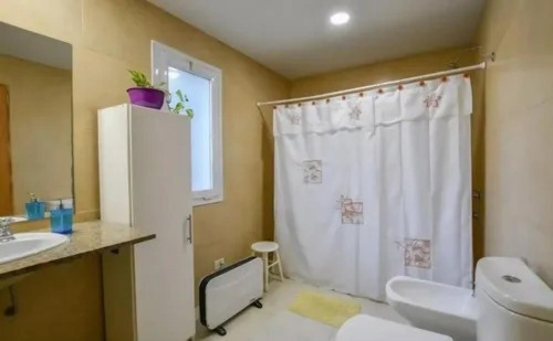 Casa En Venta - 4 Dormitorios 3 Baños - Verónica