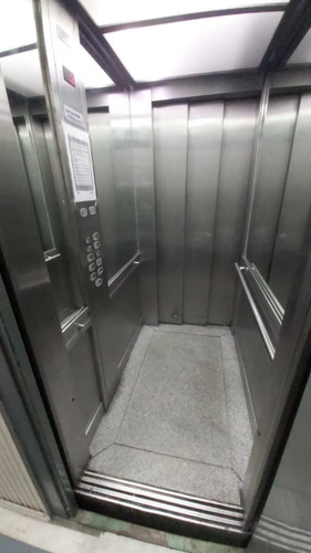 Imagen 10 de 13 de Ofician C/ Entrepiso Doble Entrada Piso 3 Ascensor Seguridad