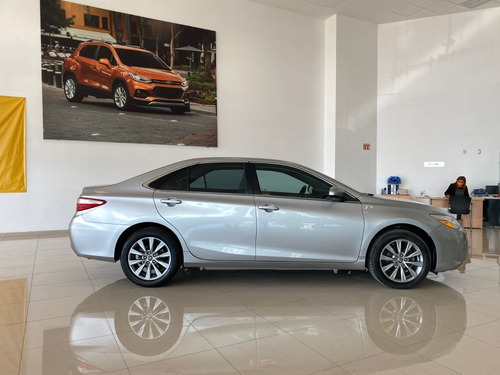 Imagen 8 de 15 de Toyota Camry 2016