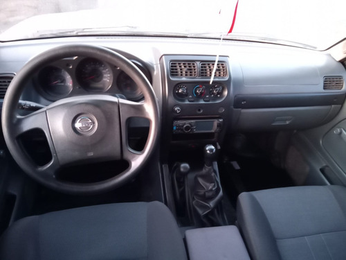 Imagen 2 de 10 de Nissan Frontier 4x4 Xe 2.8 Td Cab Dob