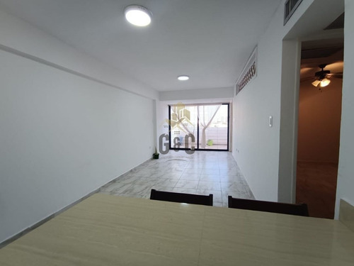 Imagen 5 de 15 de Apartamento En Resd. El Genovés - Sector Genovés, Municipio Mariño Nueva Esparta