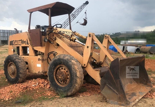 Pá Carregadeira Case W18 4x4 - Ano 1989 - Trabalhando