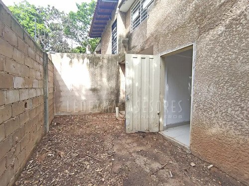 Imagen 6 de 15 de Ledezma Asesores Vended Townhouse En La Av. Siegart, Ciudad Bolívar - Venezuela