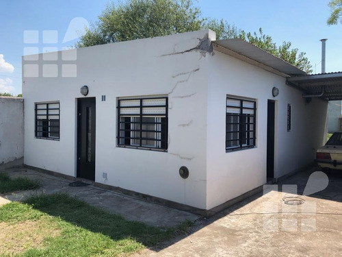 Imagen 3 de 22 de Casa - La Plata