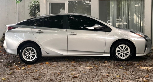 Imagen 4 de 10 de Toyota Prius Base Automatico 2016 Hybrido