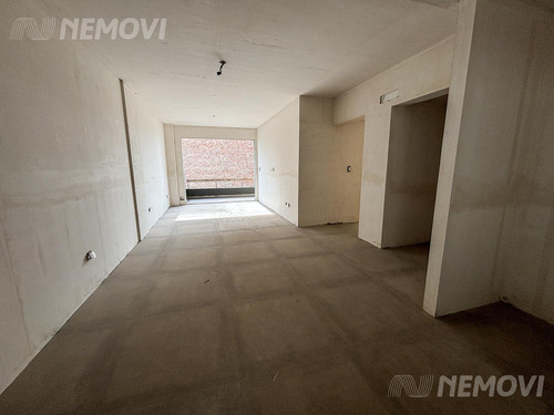 Departamento 3 Ambientes En Parque Chacabuco A La Venta