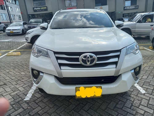 Toyota Urbana 4x2 Automatica 2017