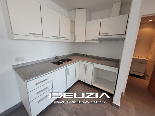 Venta De Departamento En Castelar 2 Ambientes