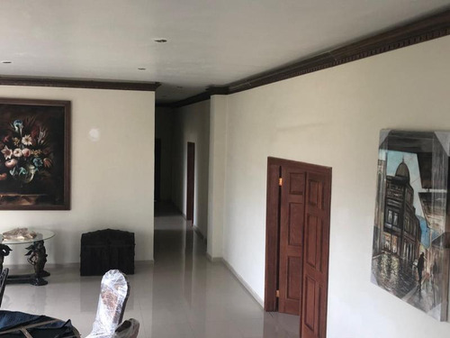 Edificio Comercial En Renta En Los Rodriguez, Saltillo - Amplio Y Bien Ubicado
