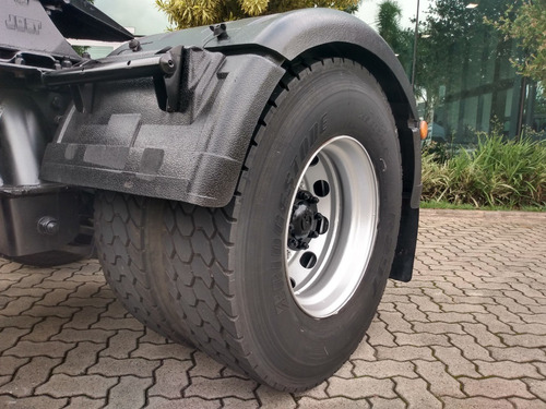 Volkswagen Constellation 19.320 4x2