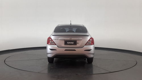Nissan Versa 1.6 V-DRIVE PLUS AUTO