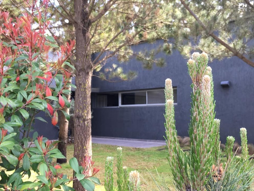 Imagen 2 de 16 de Casa En Venta - Costa Esmeralda - Residencial I