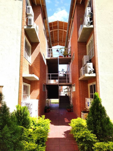 Imagen 2 de 14 de Venta De Apartamento Urb. Alto Grande Guatire