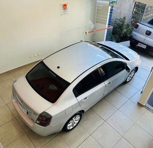 Nissan Sentra 2.0 Flex Aut. 4p